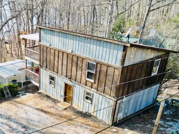 348 N Port Bass Dr, Fair Play, SC 29643