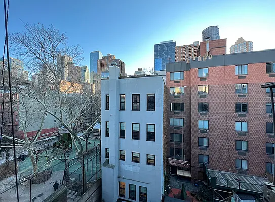 Rented by Compass | media 3