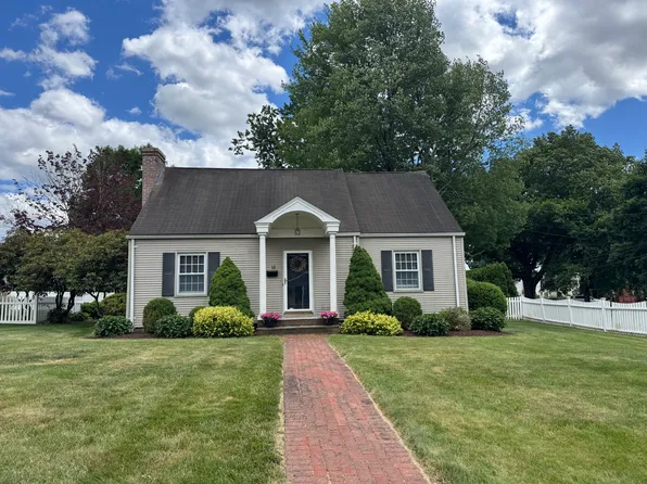 15 Barton St, West Hartford, CT 06110