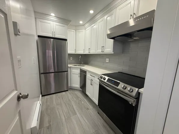 155-09 Locke Avenue image 1 of 8
