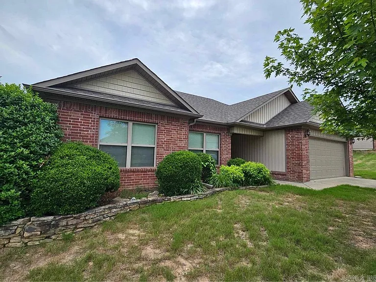 1151 Meadows Dr — Photo 1