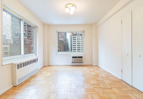 4th image of 249 E 48th St APT 2C
