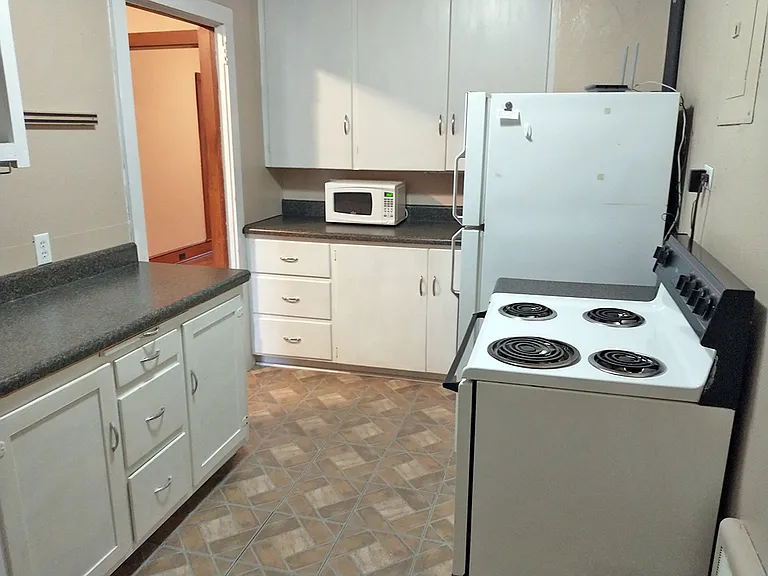 391 W Main St #4 — Photo 16