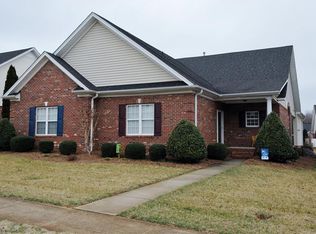 5962 Kenville Green Cir, Kernersville, NC 27284