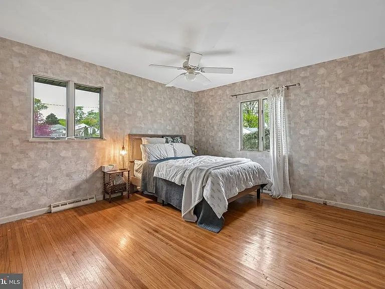 410 Narragansett Dr — Photo 14