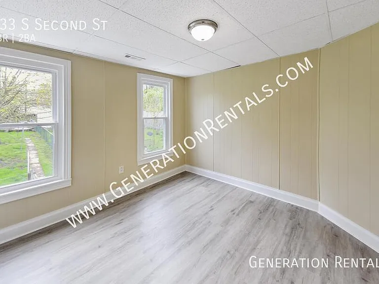 133 S 2nd St — Photo 10