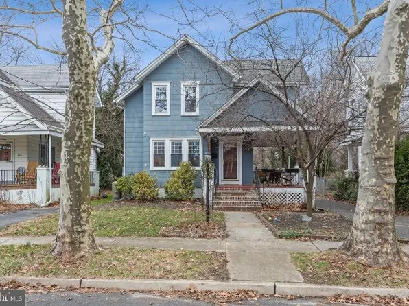 261 Crestmont Ter, Collingswood, NJ 08108