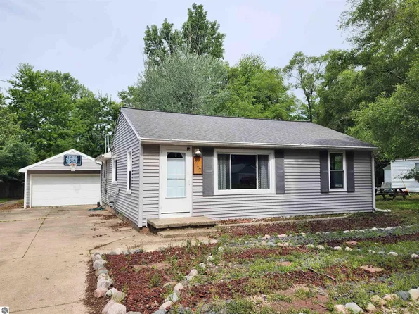 317 Longview St, Midland, MI 48642