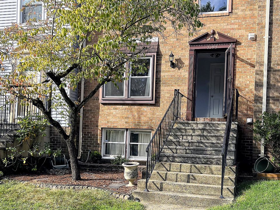 1st image of 5395 Harbor Court Dr