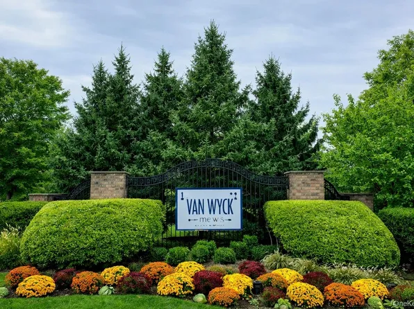 612 Saratoga Lane, Fishkill, NY 12524