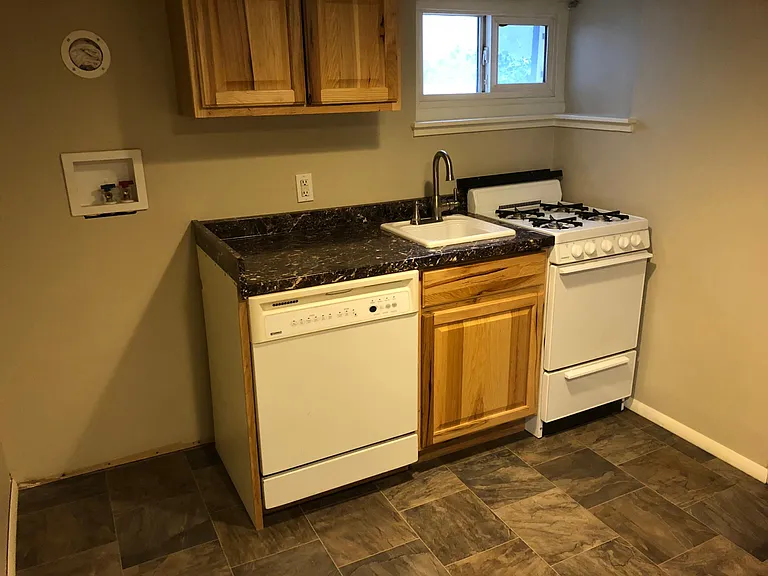 680 E Wandamere Ave #2 — Photo 6