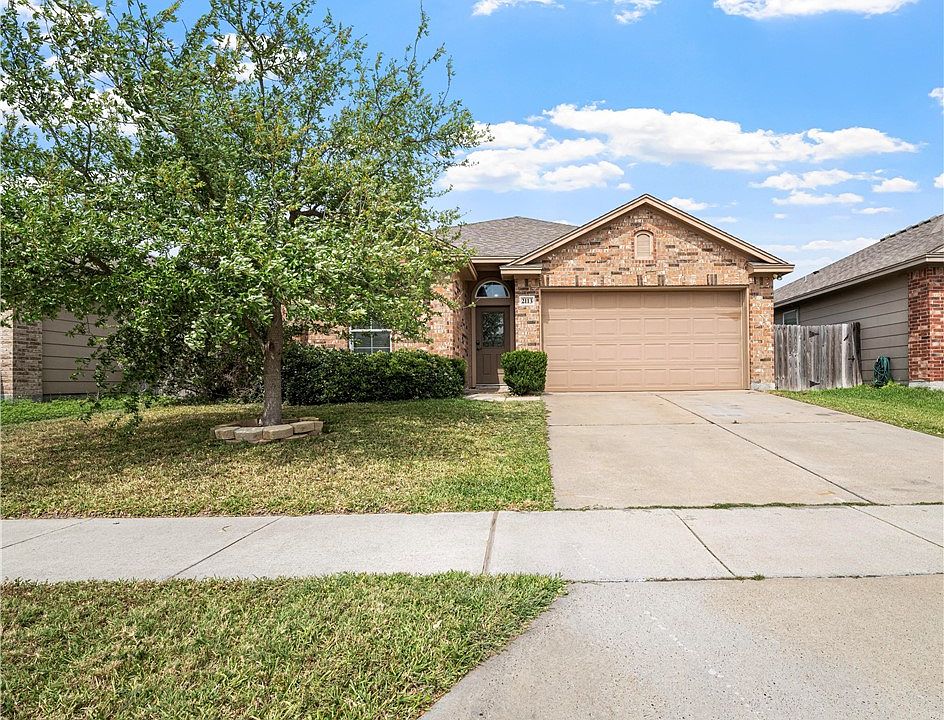 1st image of 2113 Egret Dr