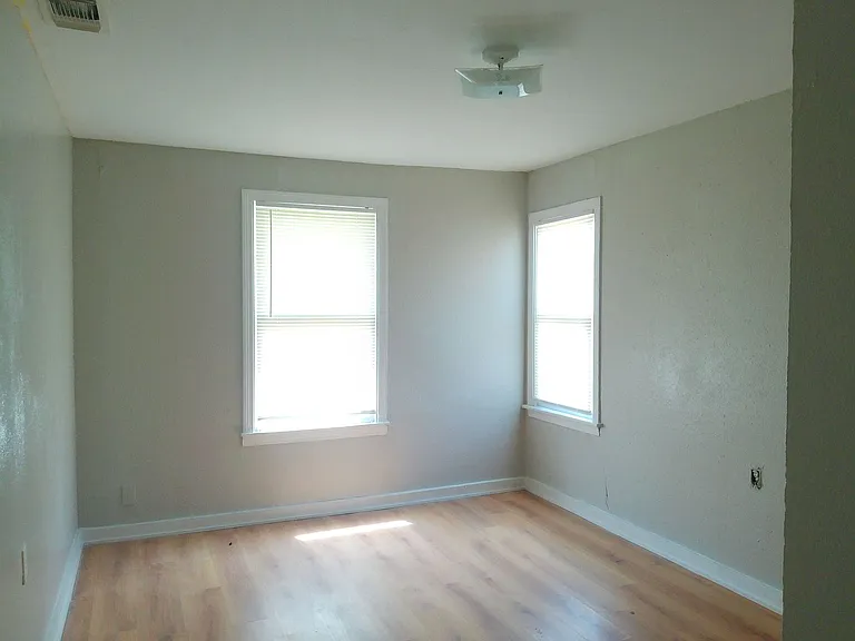 3549 Cypress St — Photo 6