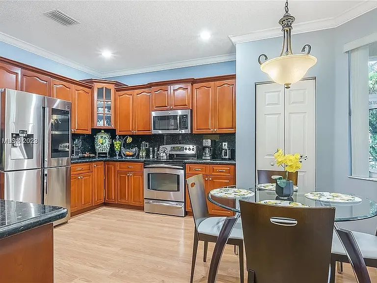 1714 Royal Grove Way — Photo 15