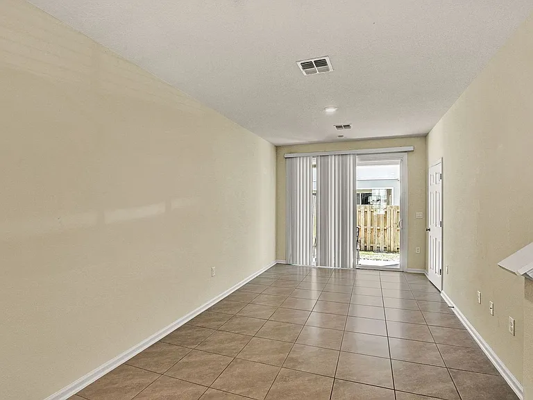197 Whispering Brook Dr — Photo 6