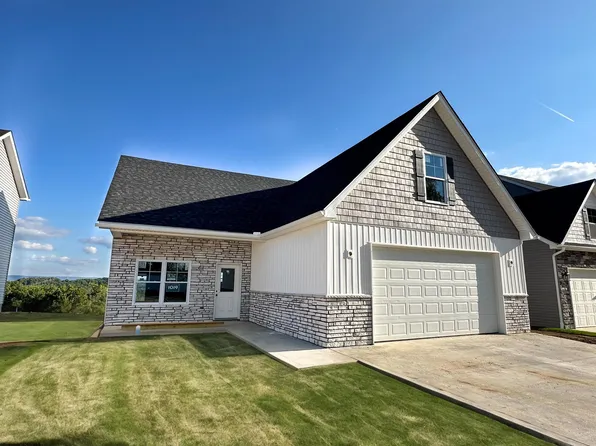 1003 Slippery Elm Ln, Westover, WV 26501