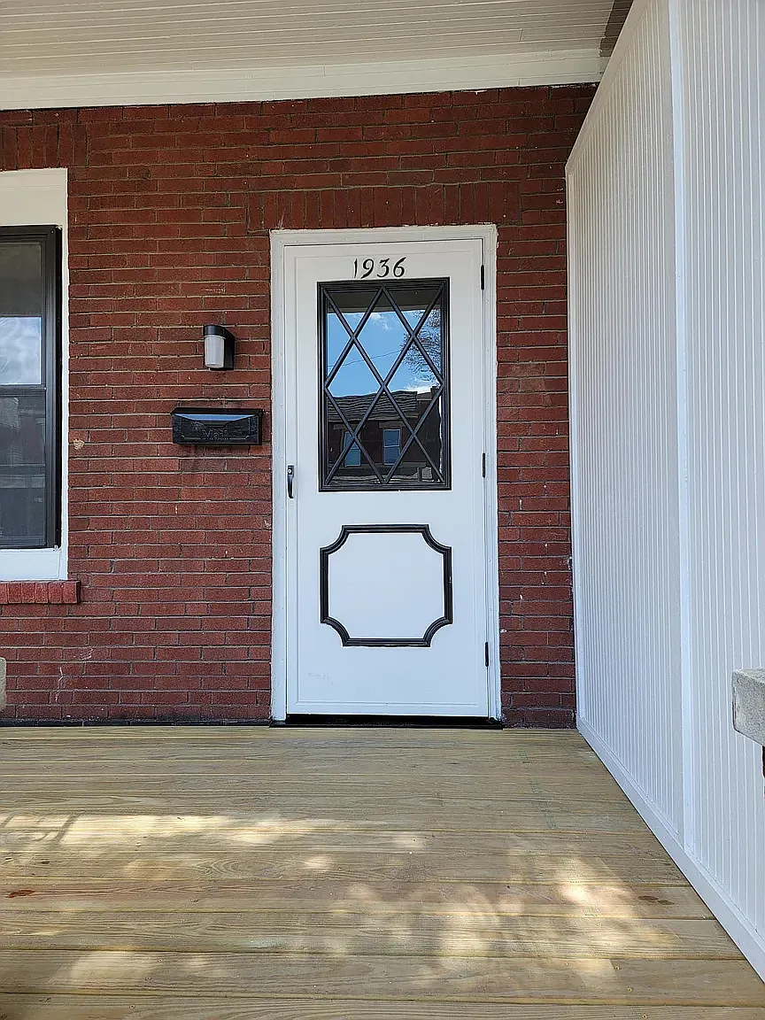 3 bed, 1568 sqft, $2,100 — Photo 2