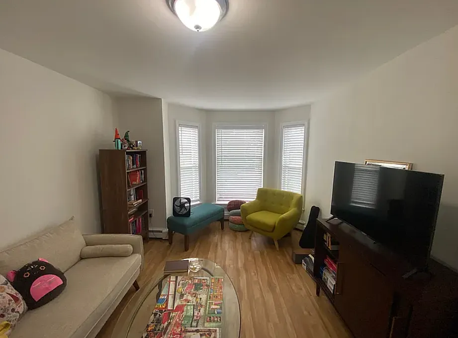 69 Florence St #1