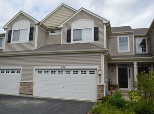 678 S Jade Ln, Round Lake, IL 60073