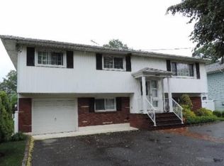 893 Putnam Ave, Merrick, NY 11566