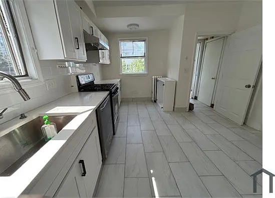 14 Andrew St — Photo 8