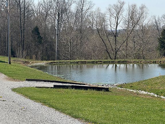 5th image of 849 McDonald Rd