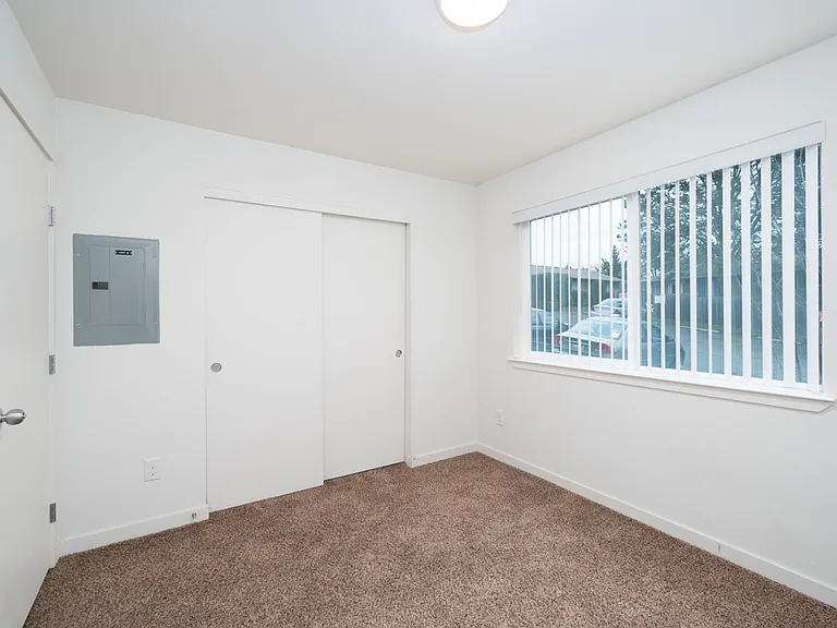 10730 NE Wygant St — Photo 4
