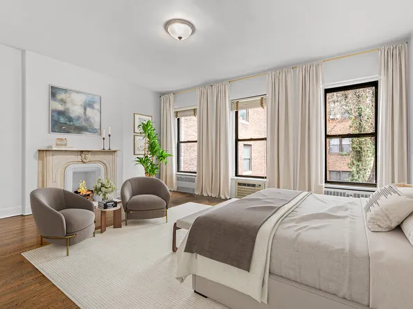 121 East 61st Street image 1 of 12