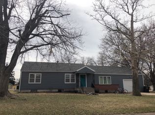 1009 5th St, Alma, NE 68920