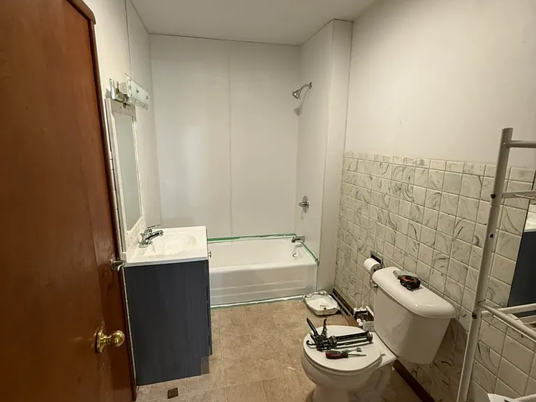 1006 Walnut St #2 — Photo 9