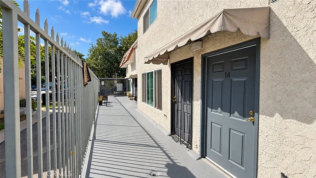 2 bed, 1.5 bath, 1000 sqft, $2,795 — Photo 3