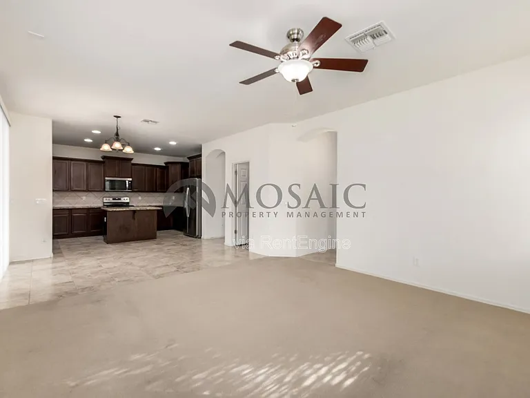 2656 E Boston St — Photo 10