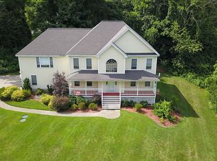 3 Osgood St, Windham, NH 03087