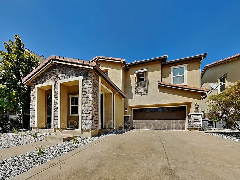 2595 Allen Cir photo 1