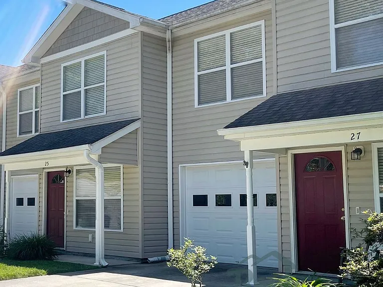 25 Meredith Dr #25 — Photo 2