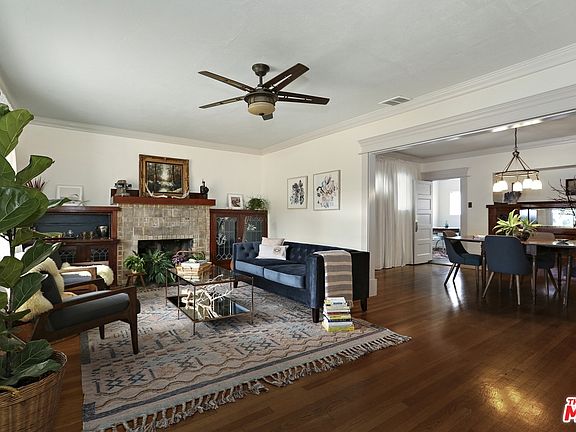 5th image of 2928 Idell St