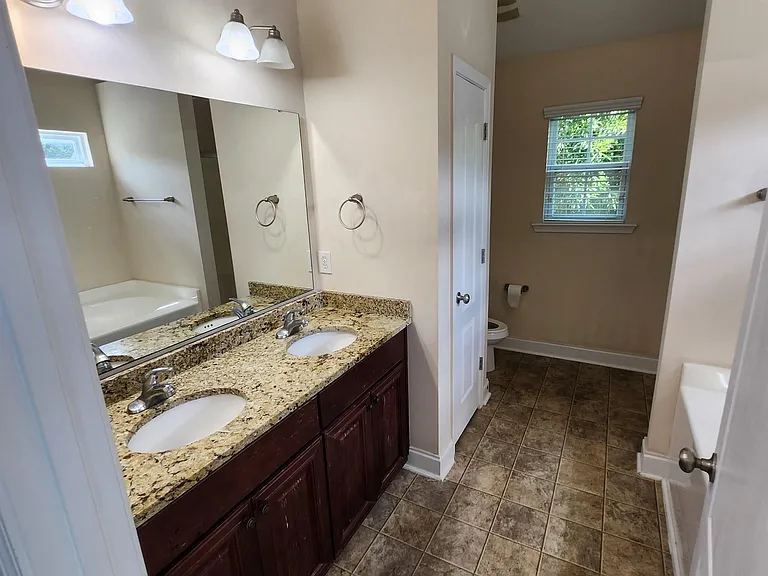 330 Large Oak Loop — Photo 14