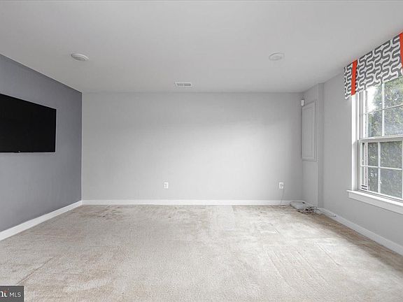 5th image of 5917 Sauerwein Way