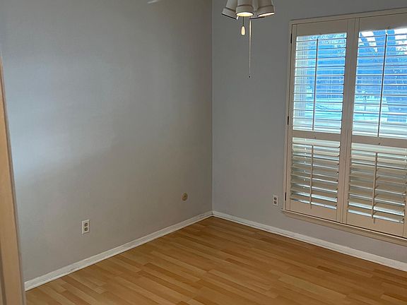 5th image of 1309 Ashbury Dr
