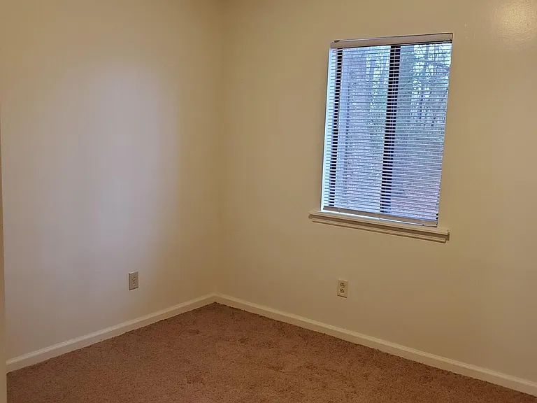 222 Easy St — Photo 5