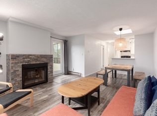 1775 W 10th Ave #306, Vancouver, BC V6J 2A4