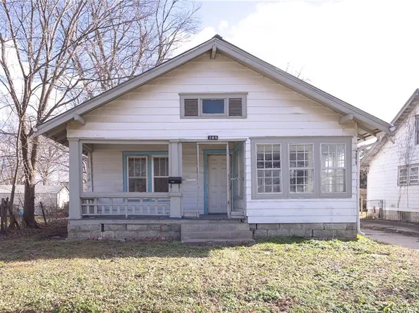 208 S 16th St, Independence, KS 67301
