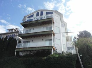 320 N State St, Bellingham, WA 98225