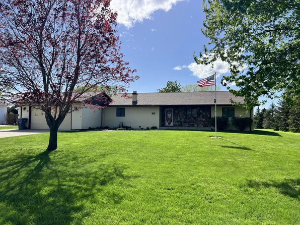 3702 Lakeview Dr, Norfolk, NE 68701