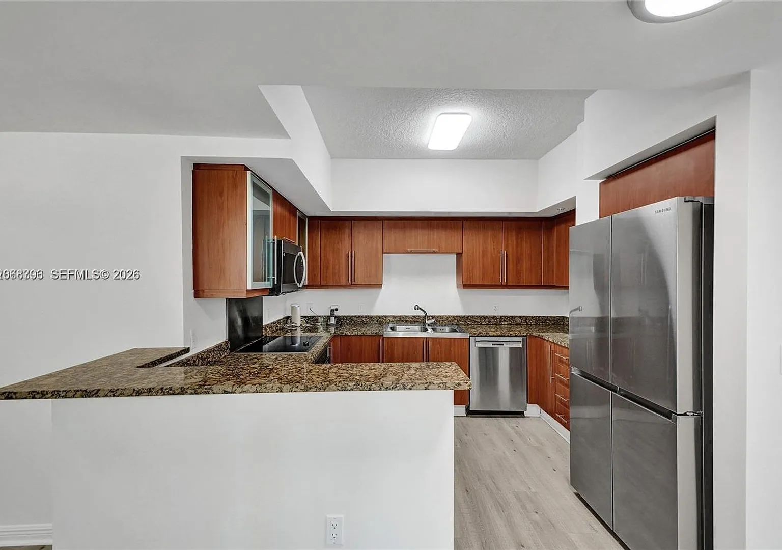 888 S Douglas Road 304, Coral Gables, FL 33134 - 7566 — Photo 2