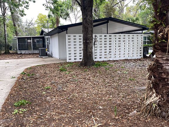 3rd image of 3950 SW 2nd Ave