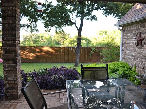 5th image of 1399 Sweetgum Cir