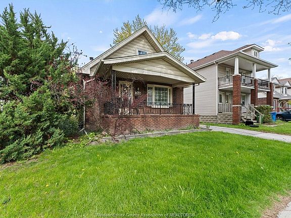 4th image of 746 Campbell Ave