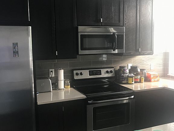 5th image of 833 N 6th St