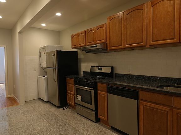 5th image of 1494 Dekalb Ave APT 2M
